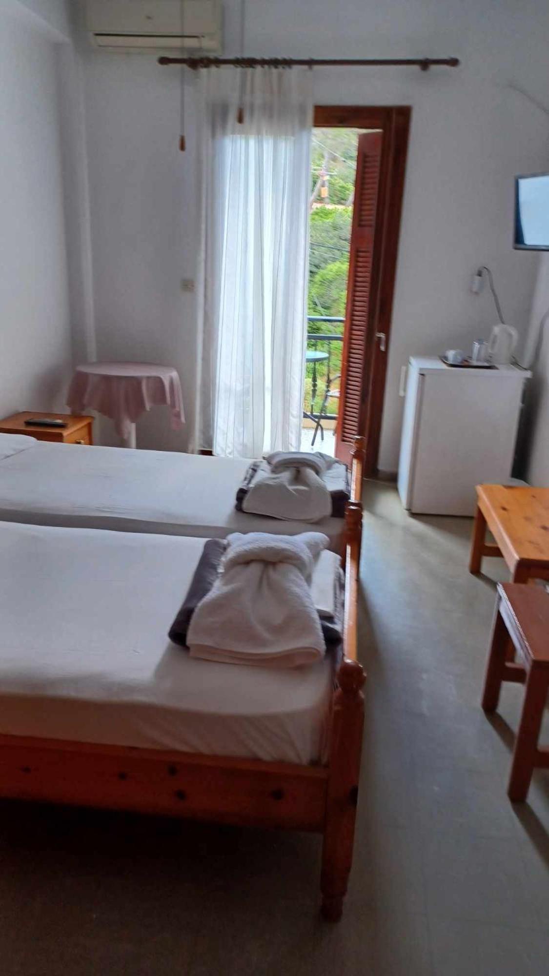 Hotel Rena Agios Kirykos  Ngoại thất bức ảnh