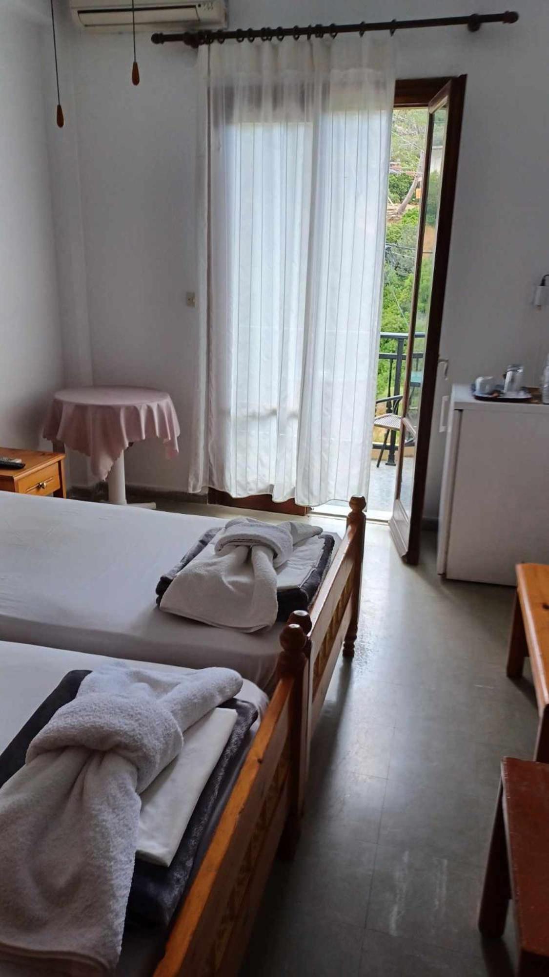 Hotel Rena Agios Kirykos  Ngoại thất bức ảnh
